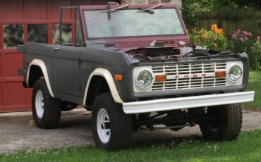 Ford-Bronco-Classic-1971-Both-Tops-14