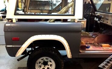 Ford-Bronco-Classic-1971-Both-Tops-15
