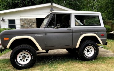 Ford-Bronco-Classic-1971-Both-Tops-4
