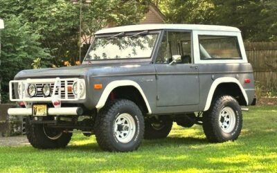 Ford Bronco Classic 1971 Both Tops