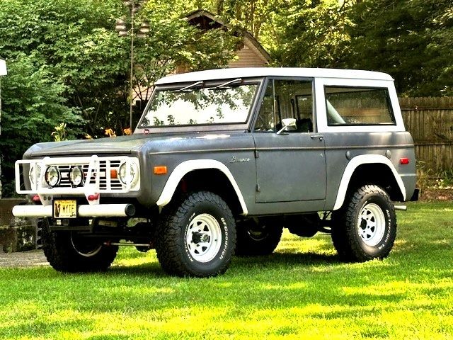 Ford-Bronco-Classic-1971-Both-Tops-9