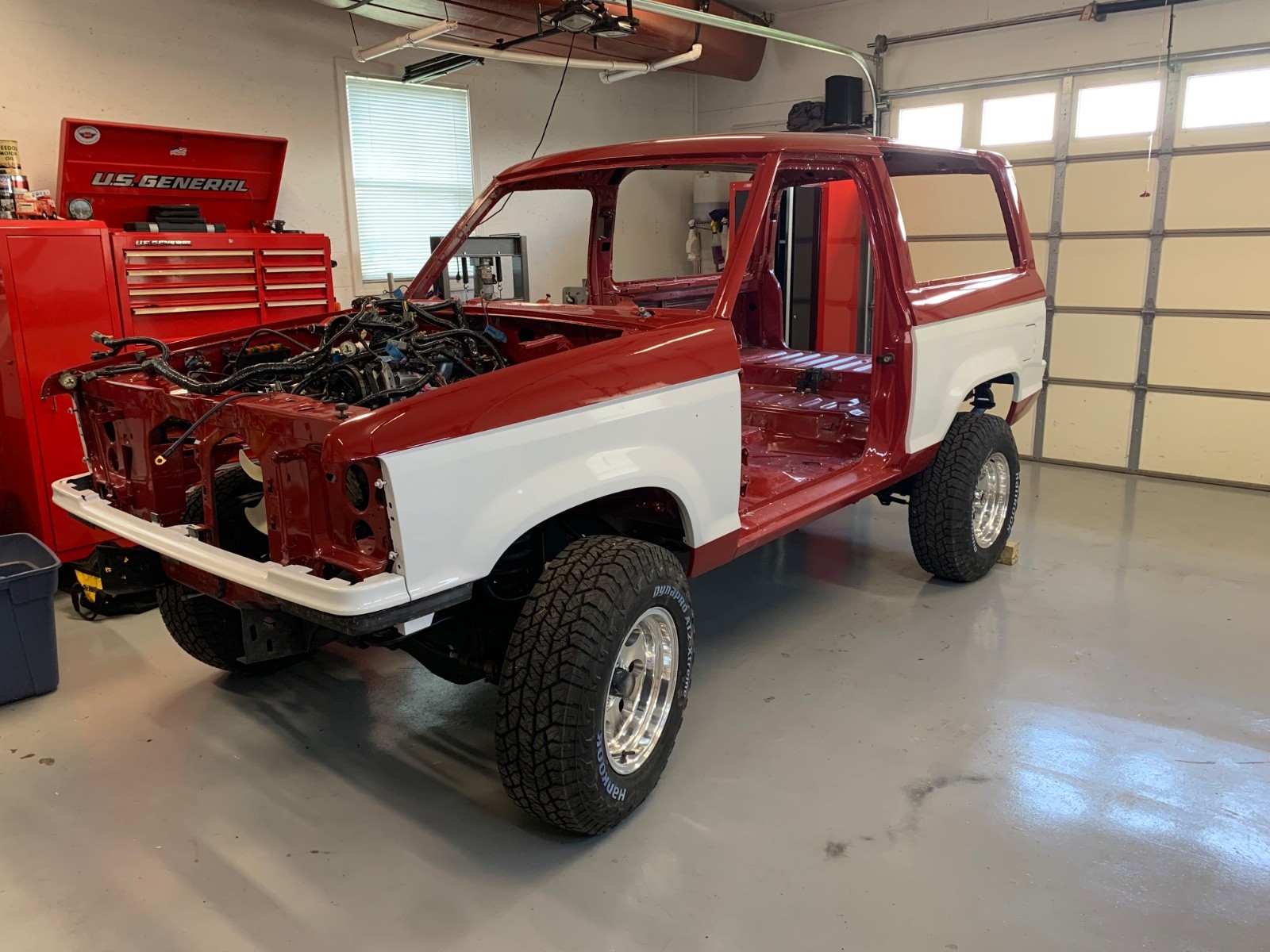 Ford-Bronco-II-1990-SUV-23