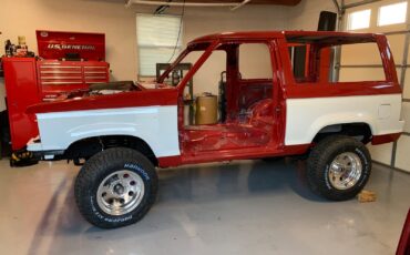 Ford-Bronco-II-1990-SUV-24