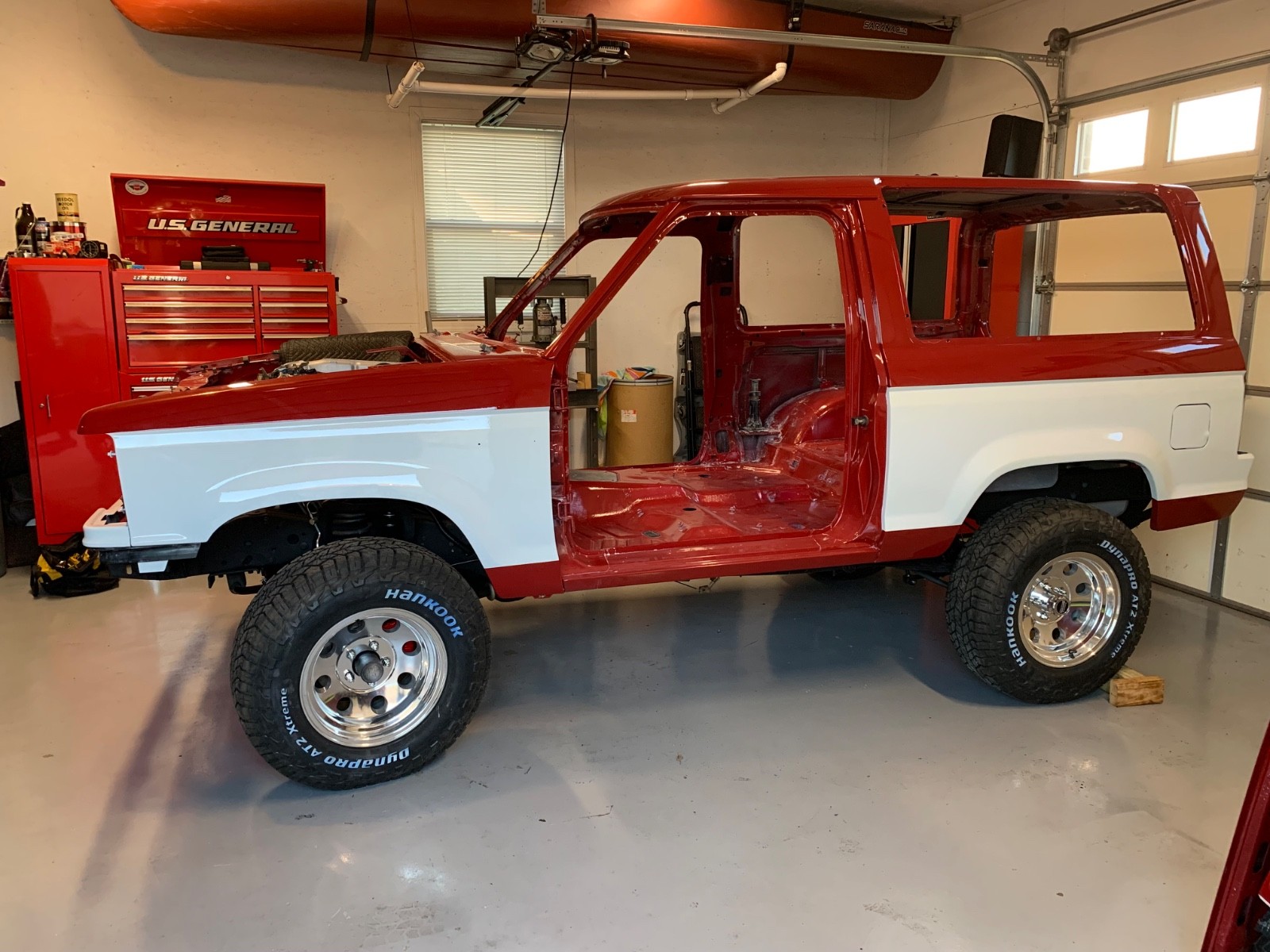 Ford-Bronco-II-1990-SUV-24
