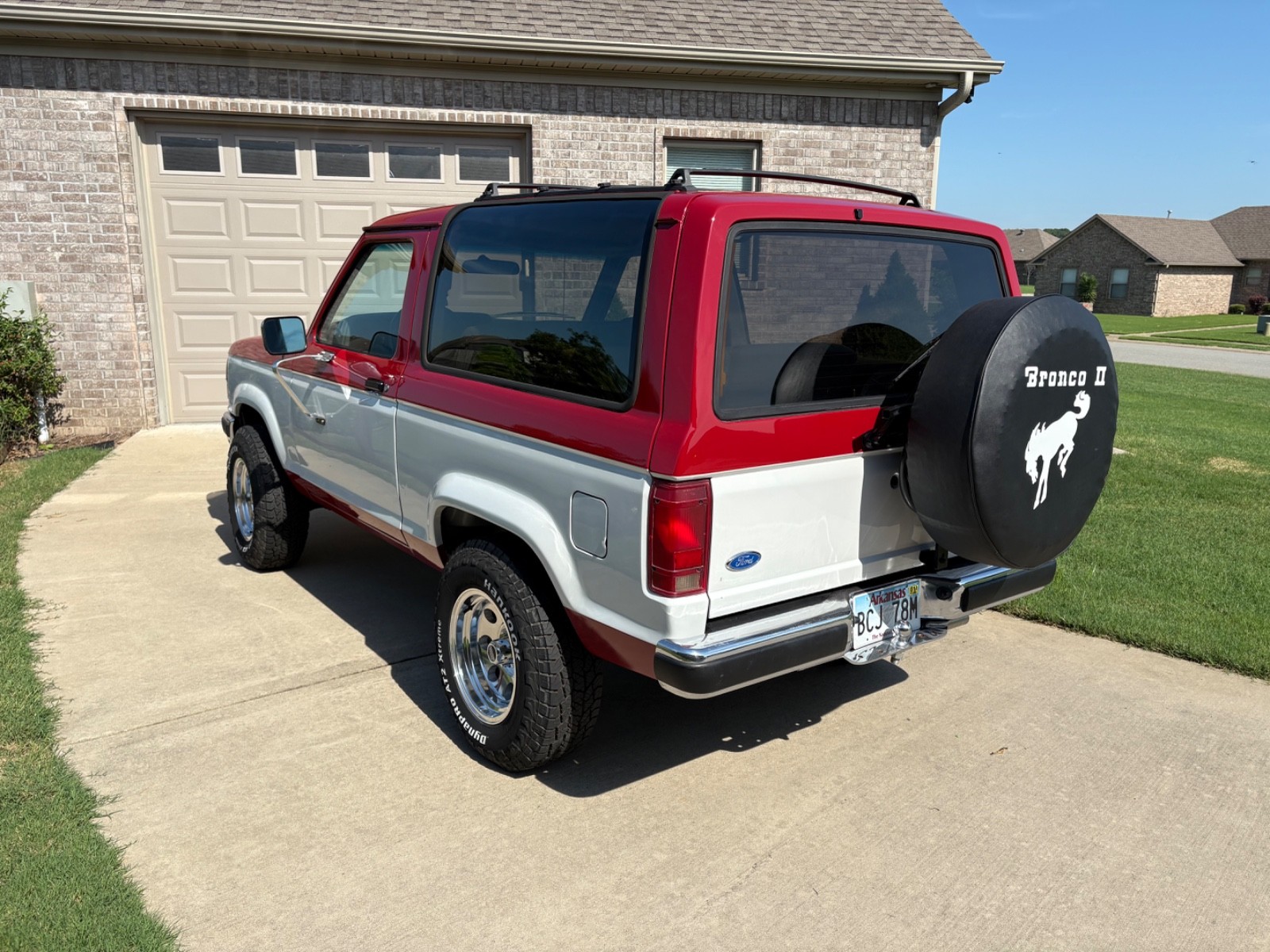 Ford-Bronco-II-1990-SUV-4