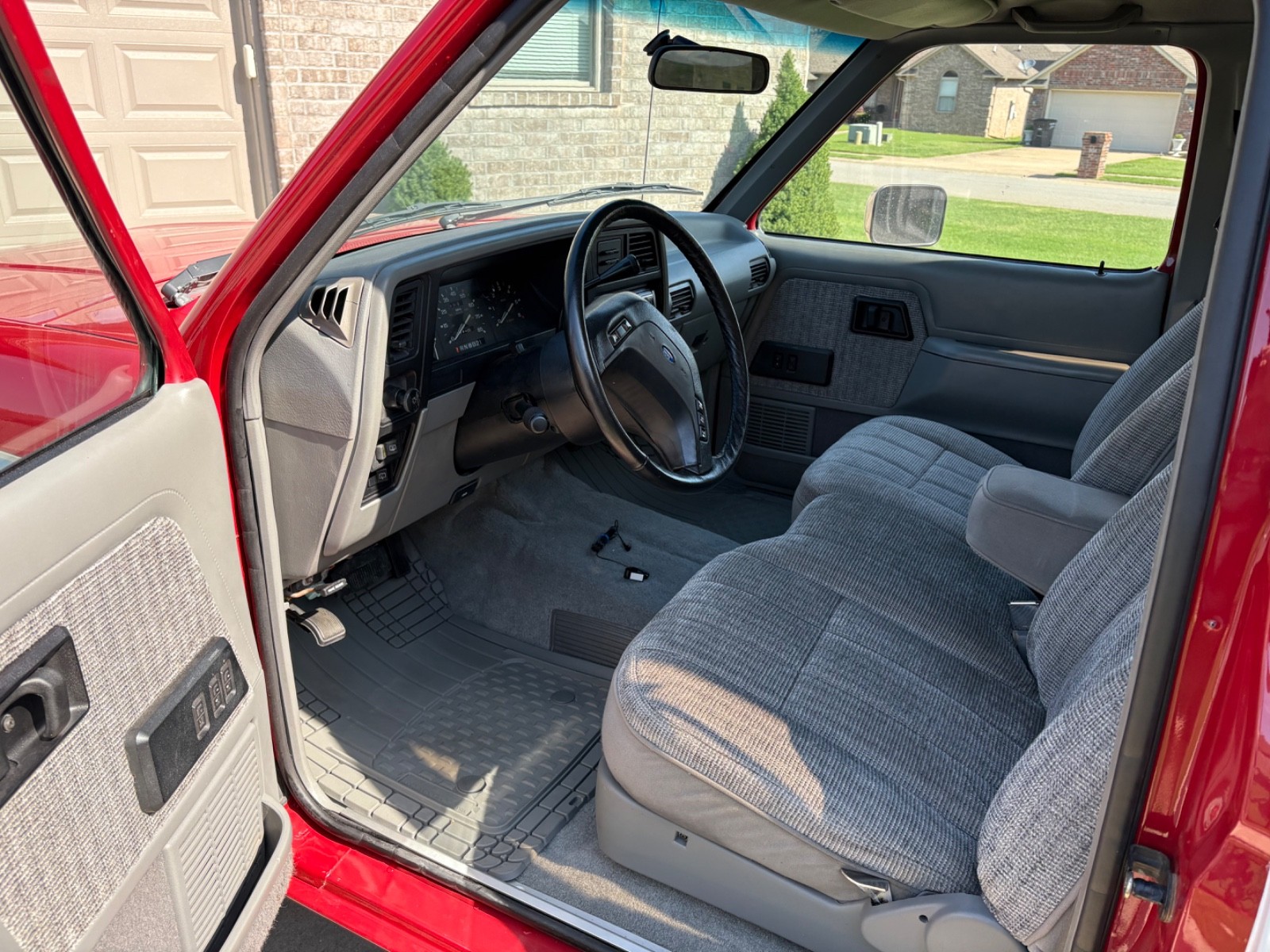 Ford-Bronco-II-1990-SUV-7