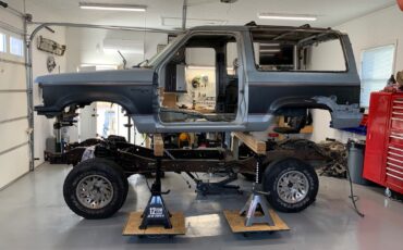 Ford-Bronco-II-1990-SUV-8