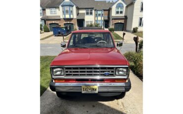 Ford-Bronco-ii-1985-Redtan-Tan-1