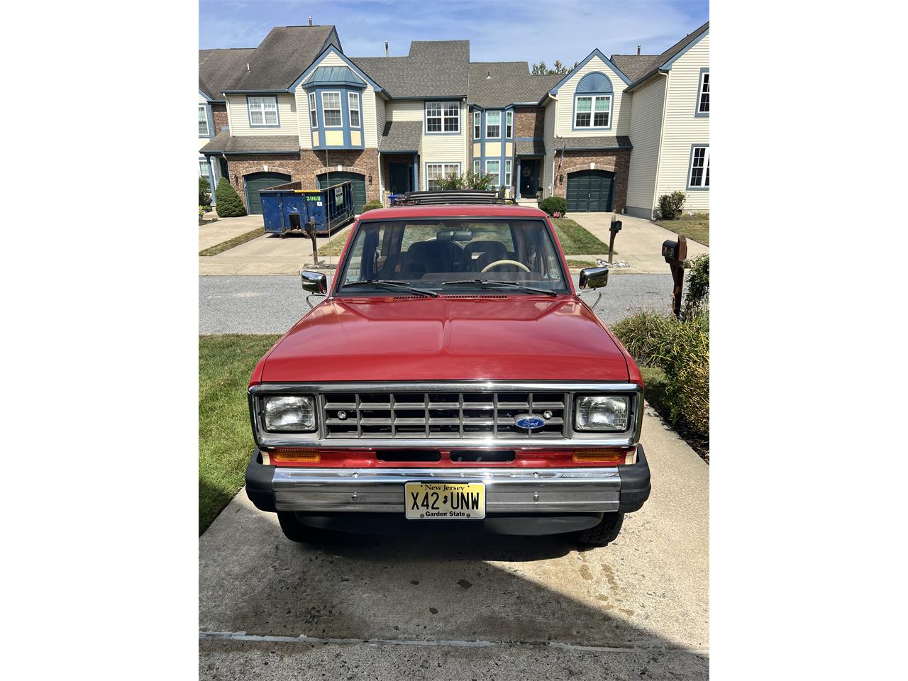 Ford-Bronco-ii-1985-Redtan-Tan-1