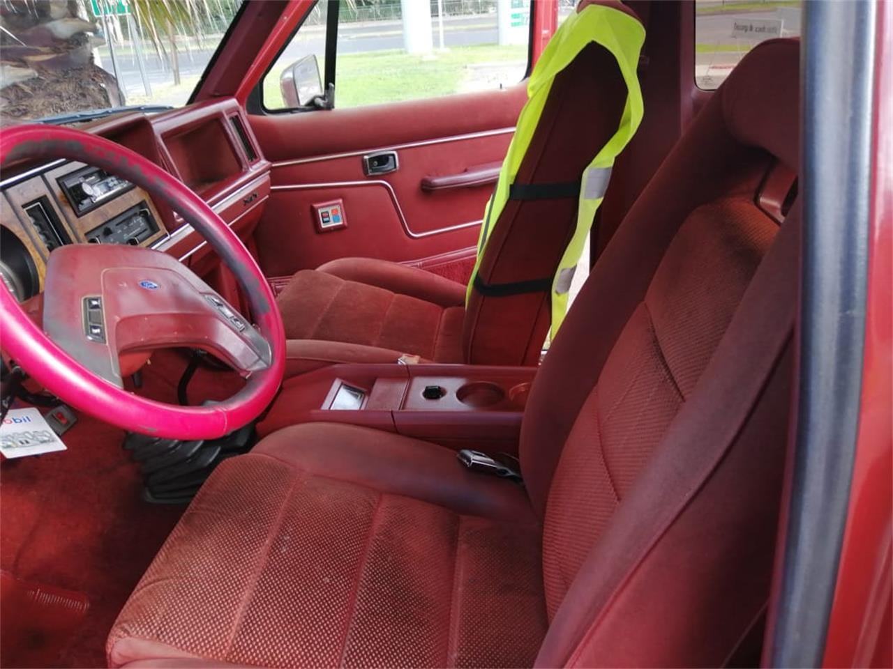 Ford-Bronco-ii-1987-Red-cream-Red-30