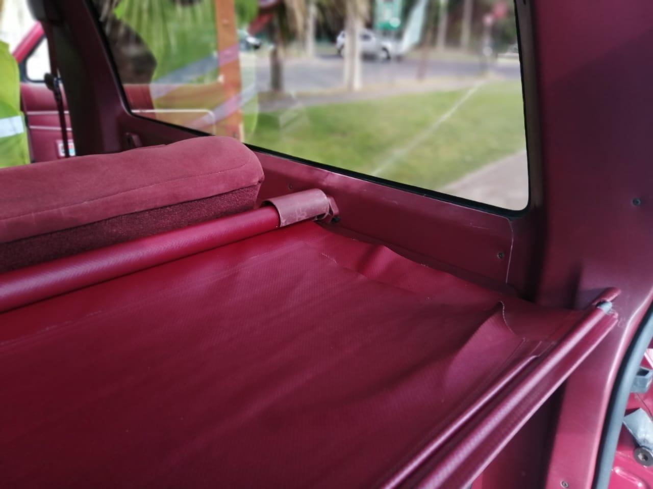 Ford-Bronco-ii-1987-Red-cream-Red-57
