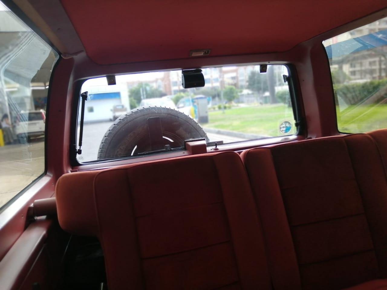 Ford-Bronco-ii-1987-Red-cream-Red-63