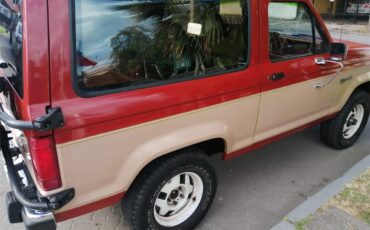 Ford-Bronco-ii-1987-Red-cream-Red-7