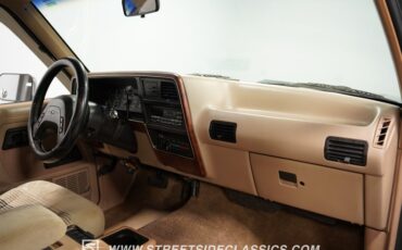 Ford-Bronco-ii-1989-Hunter-Green-light-sandle-wood-11