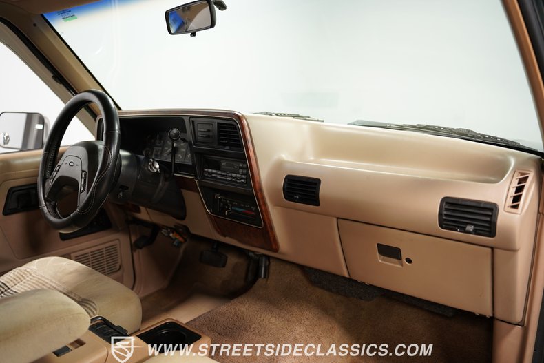 Ford-Bronco-ii-1989-Hunter-Green-light-sandle-wood-11