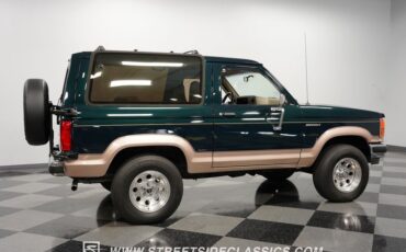 Ford-Bronco-ii-1989-Hunter-Green-light-sandle-wood-19