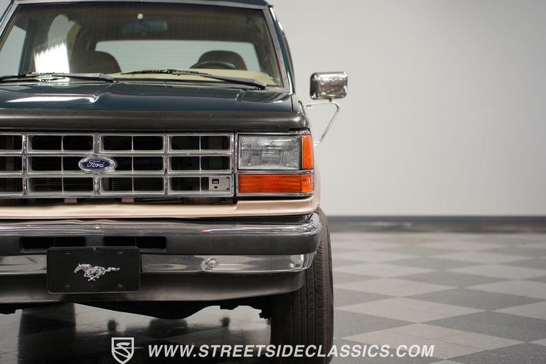 Ford-Bronco-ii-1989-Hunter-Green-light-sandle-wood-26