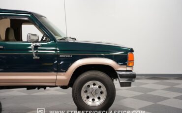 Ford-Bronco-ii-1989-Hunter-Green-light-sandle-wood-34