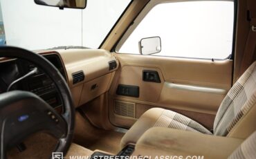 Ford-Bronco-ii-1989-Hunter-Green-light-sandle-wood-45