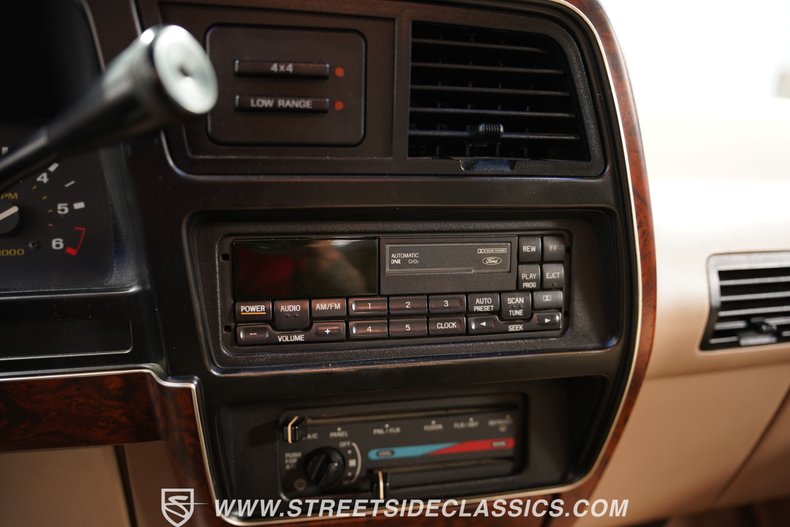 Ford-Bronco-ii-1989-Hunter-Green-light-sandle-wood-47