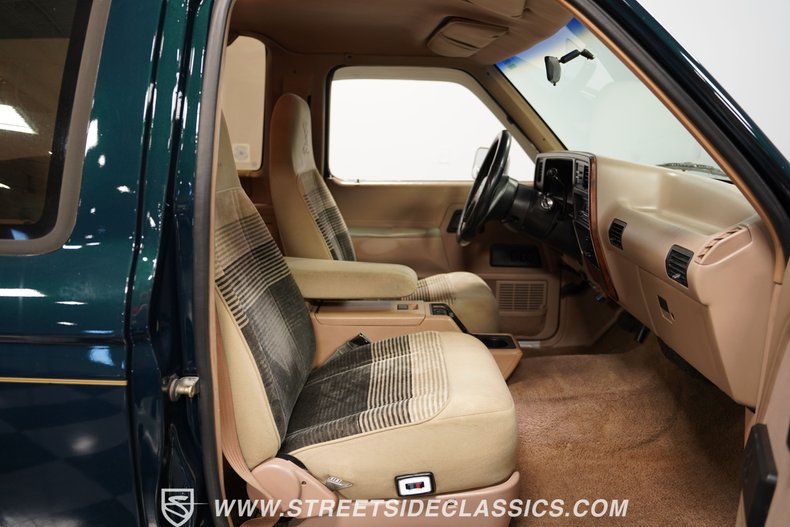 Ford-Bronco-ii-1989-Hunter-Green-light-sandle-wood-8