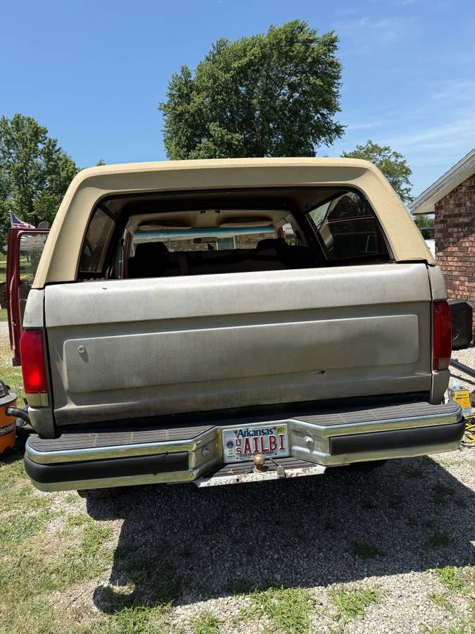 Ford-Bronco-sport-outer-banks-1990-brown-2