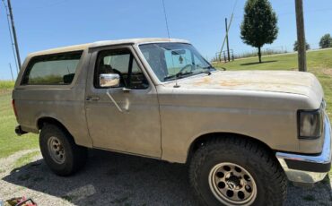 Ford-Bronco-sport-outer-banks-1990-brown