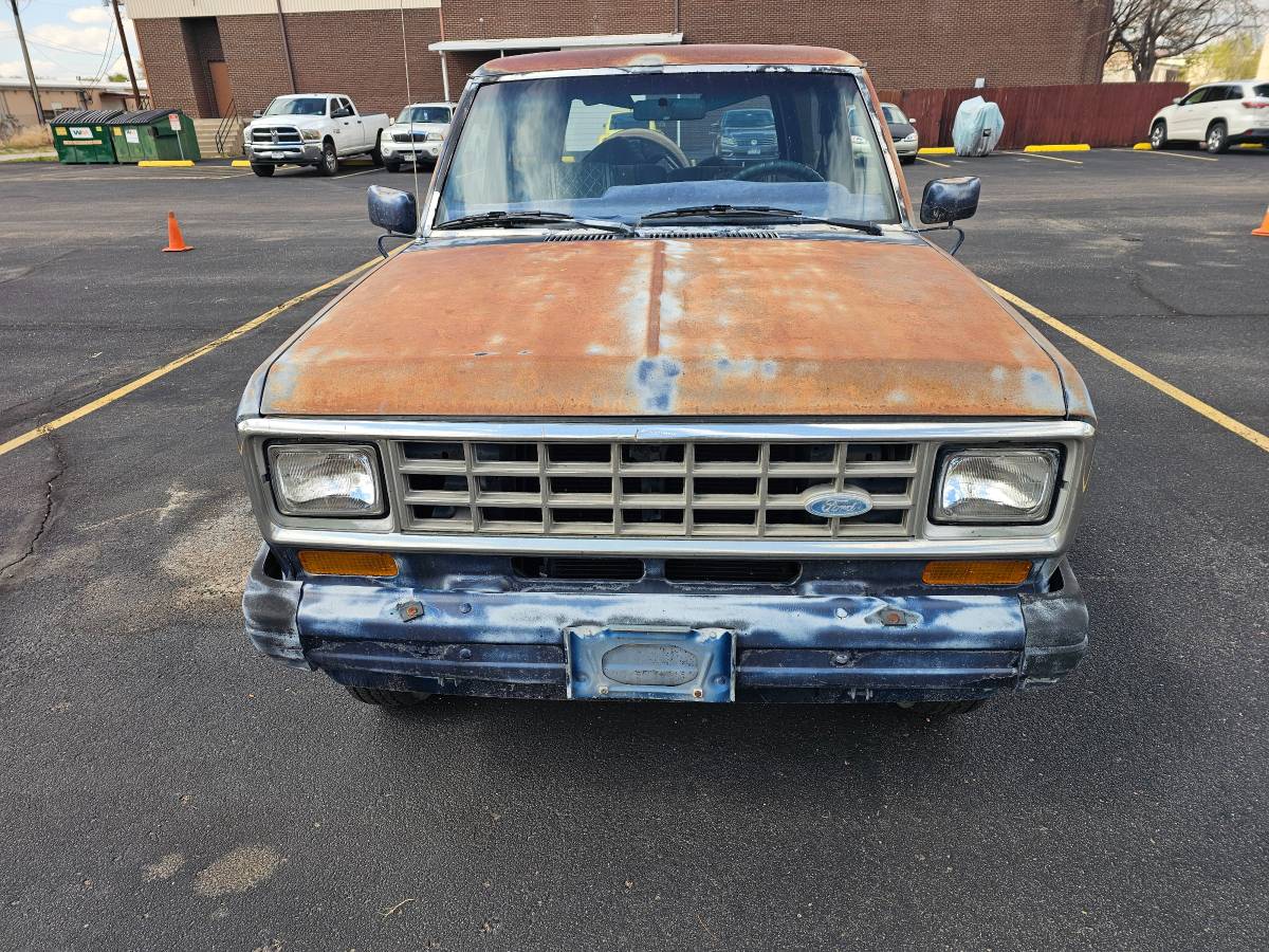 Ford-Brond-ii-xlt-1985-blue-3