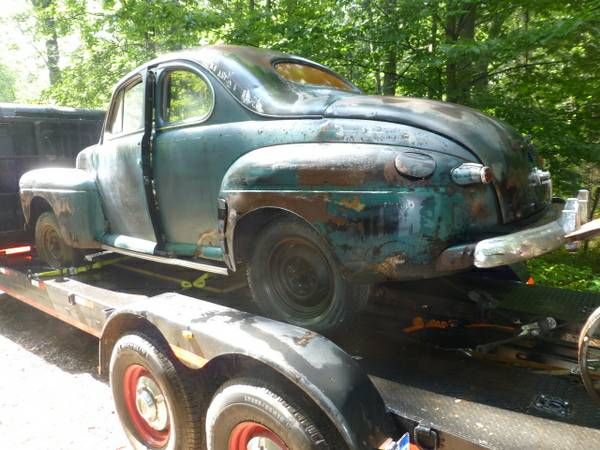 Ford-Business-coupe-1946-9