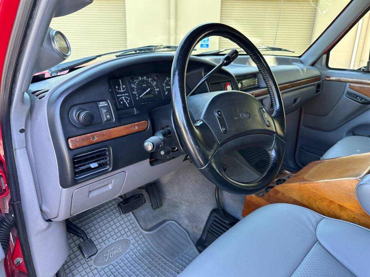 Ford-C-350-centurion-4x4-7.3l-power-stroke-turbo-diesel-1995-red-20