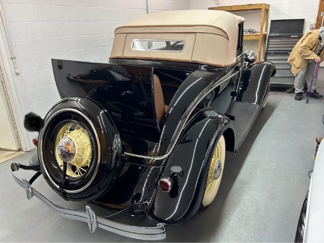 Ford-Cabriolet-1934-Black-Tan-1