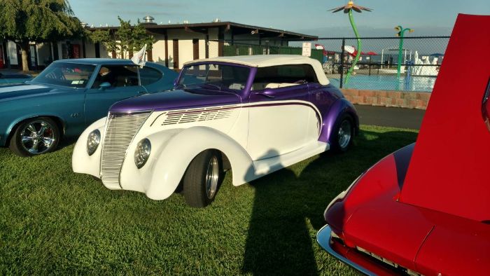 Ford-Cabriolet-1937-Custom-Custom-Leather-1