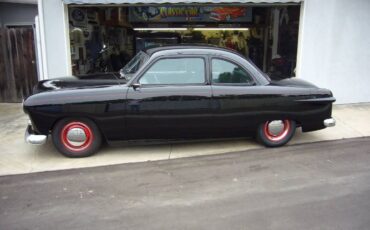 Ford-Club-1951-Black