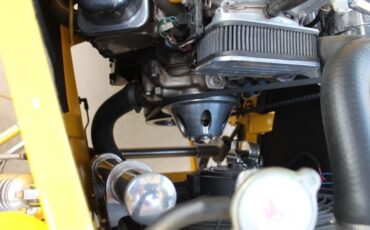 Ford-Convertible-1932-yellow-gray-30