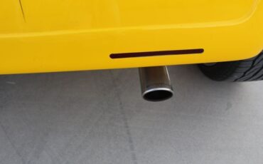 Ford-Convertible-1932-yellow-gray-39