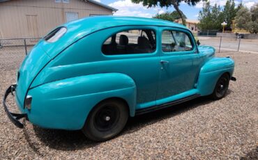 Ford-Country-Sedan-1941-Coupe-3