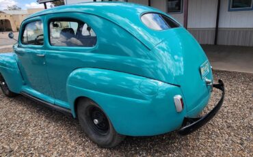 Ford-Country-Sedan-1941-Coupe-7