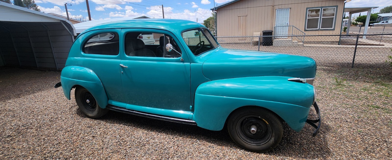 Ford-Country-Sedan-1941-Coupe
