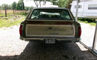 Ford-Country-Squire-1970-Wagon-3