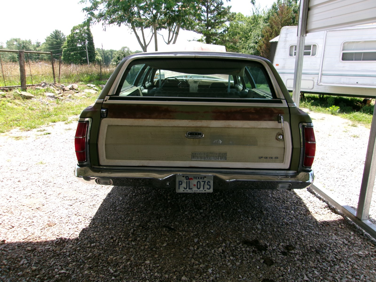 Ford-Country-Squire-1970-Wagon-3