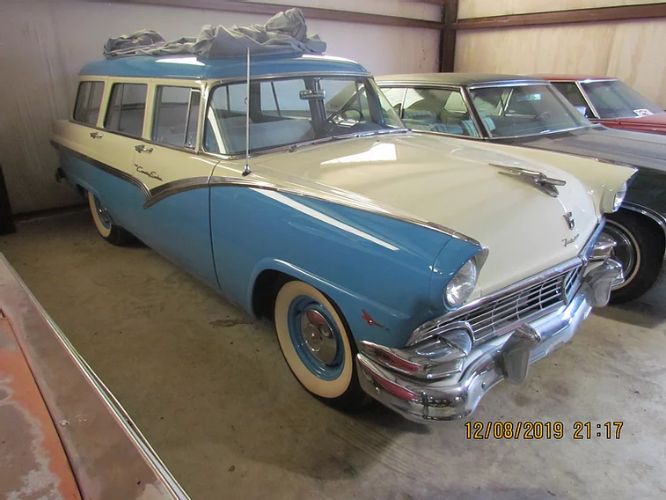 Ford-Country-sedan-1956-1