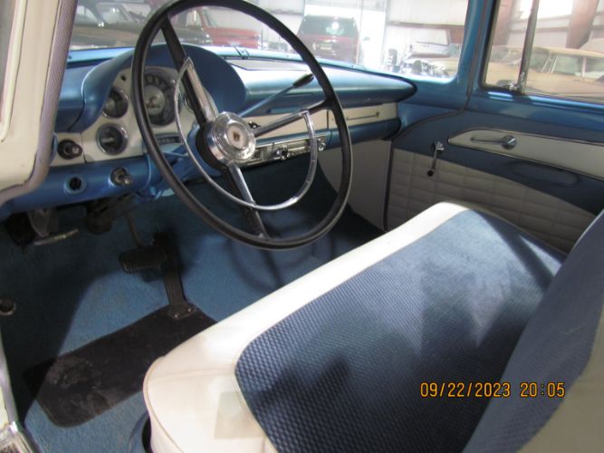 Ford-Country-sedan-1956-7