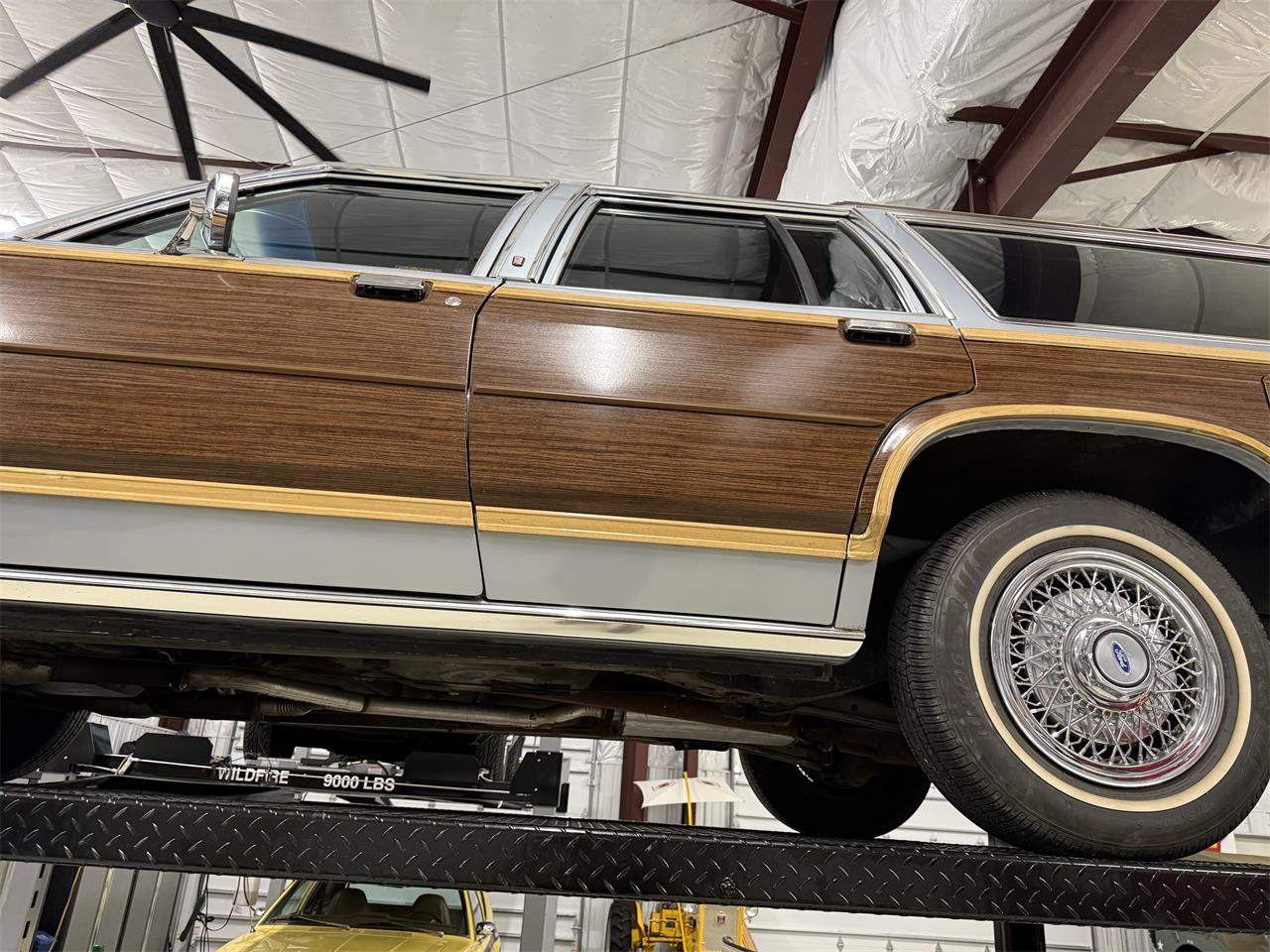 Ford-Country-squire-1990-Blue-Blue-2
