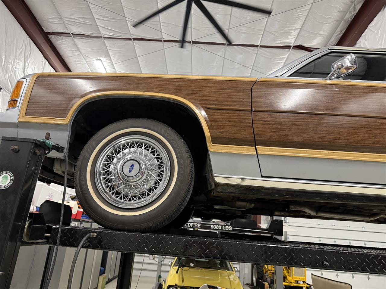 Ford-Country-squire-1990-Blue-Blue-3