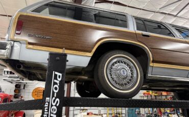 Ford-Country-squire-1990-Blue-Blue-4