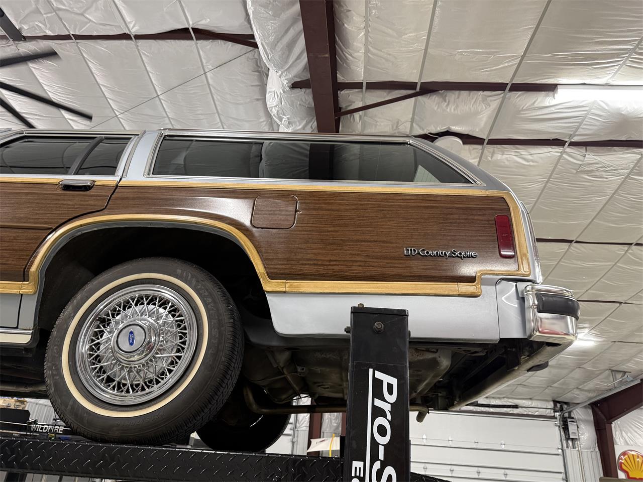 Ford-Country-squire-1990-Blue-Blue-43