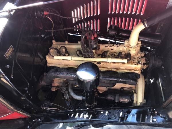 Ford-Coupe-1929-Red-Black-2