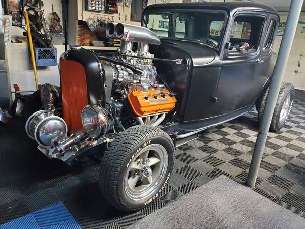 Ford-Coupe-1932-5