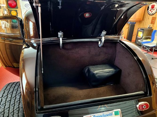 Ford-Coupe-1933-Root-Beer-Brown-6