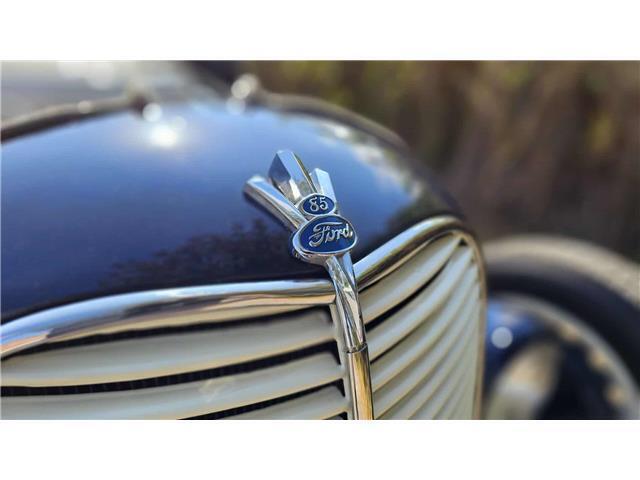 Ford-Coupe-1935-19